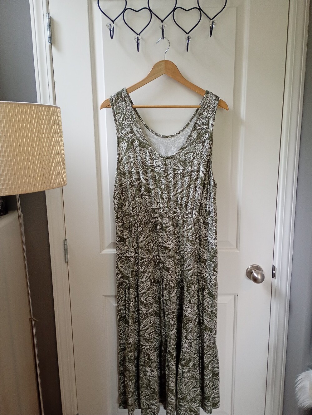 IVY Olive + Cream Paisley Sleeveless Midi Dress - Relaxed Fit XL